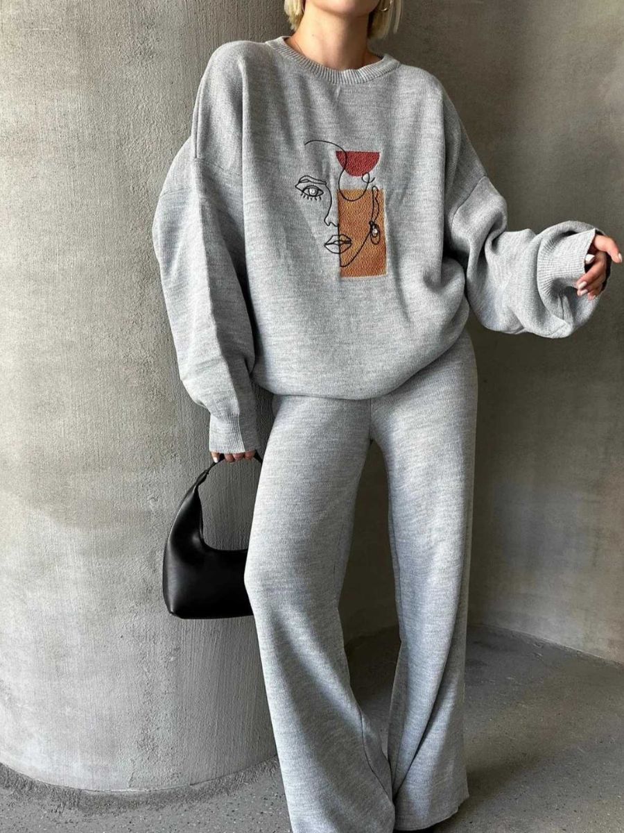 Σετ φόρμες σε γκρι απόχρωση